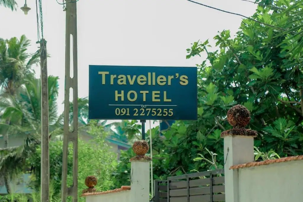 TRAVELLERS HOTEL HIKKADUWA