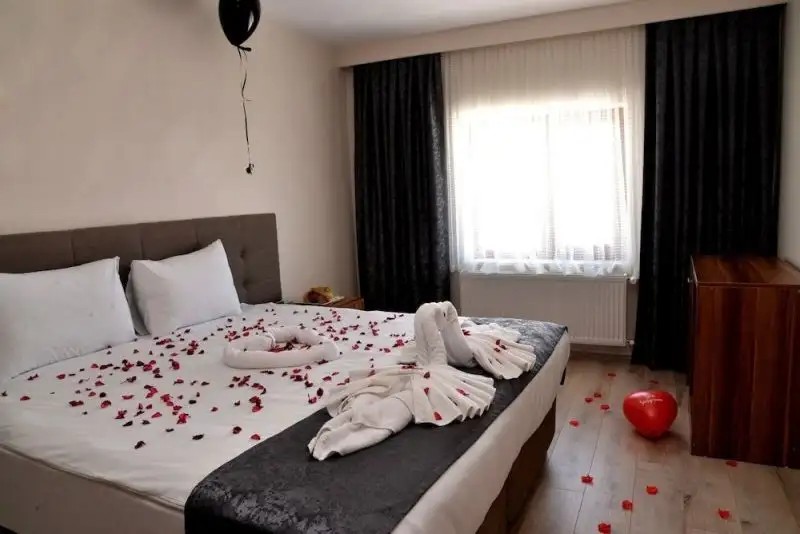 ZUMRUT PALAS HOTEL
