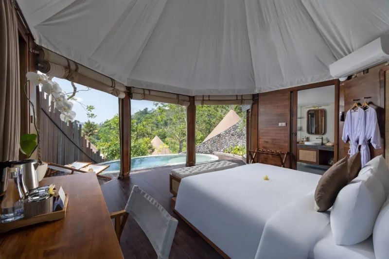 1br luxury pool tent