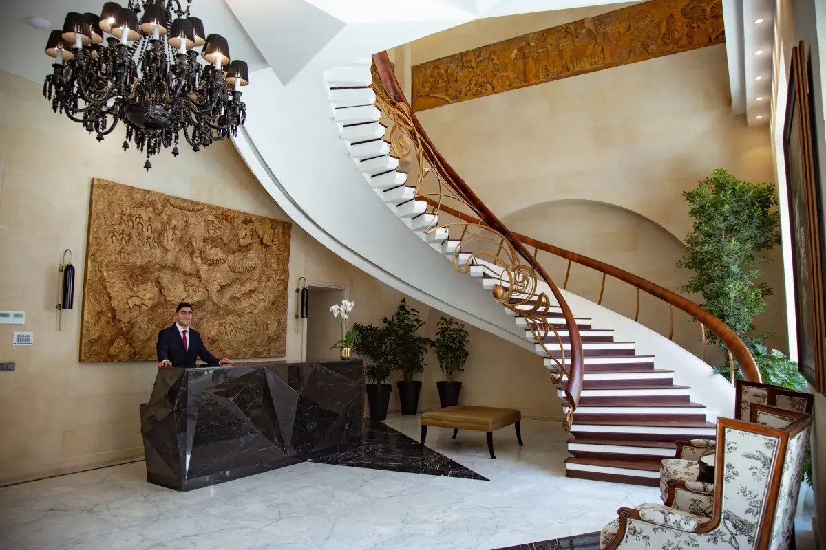 BOUTIQUE 19 HOTEL