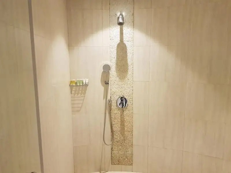 HANI ROYAL