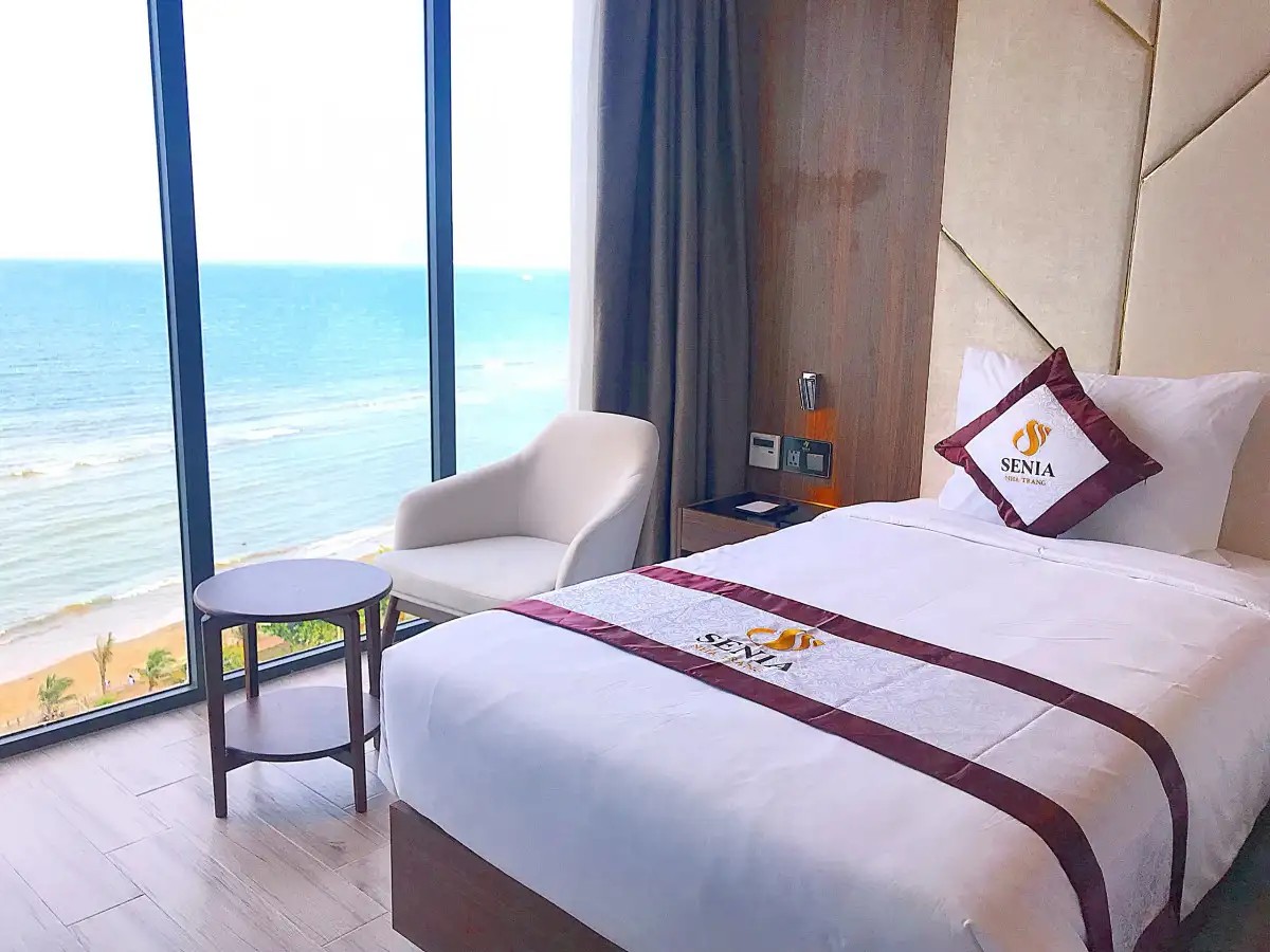 SENIA HOTEL