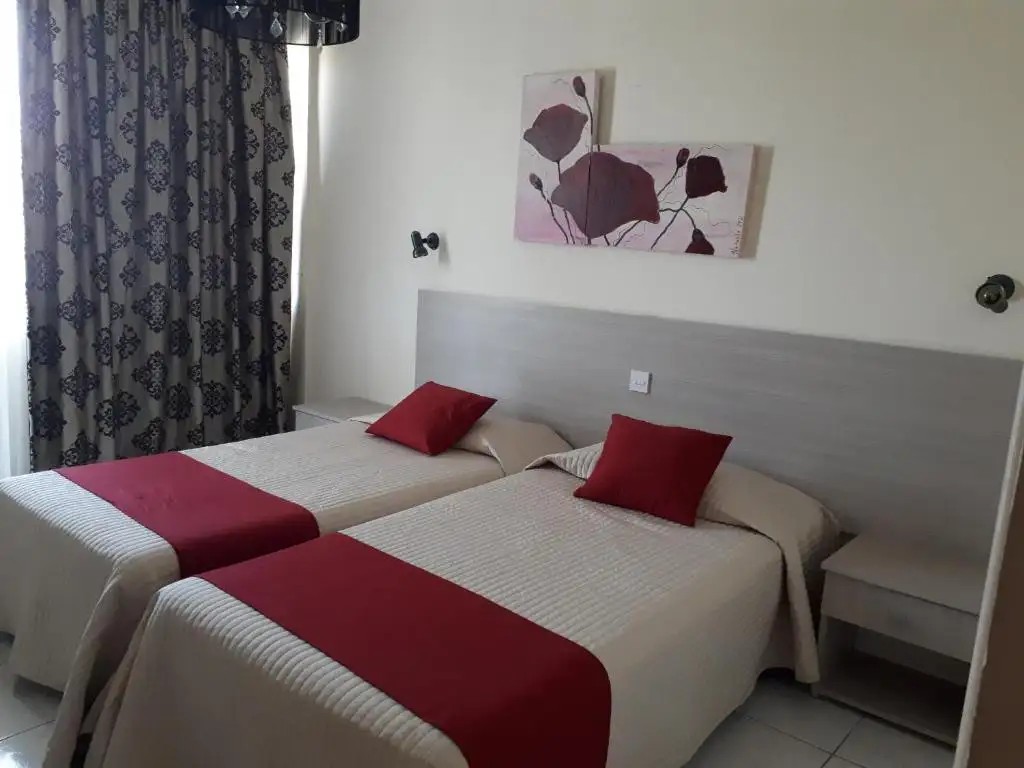 TASIANA STAR HOTEL & APARTMENTS