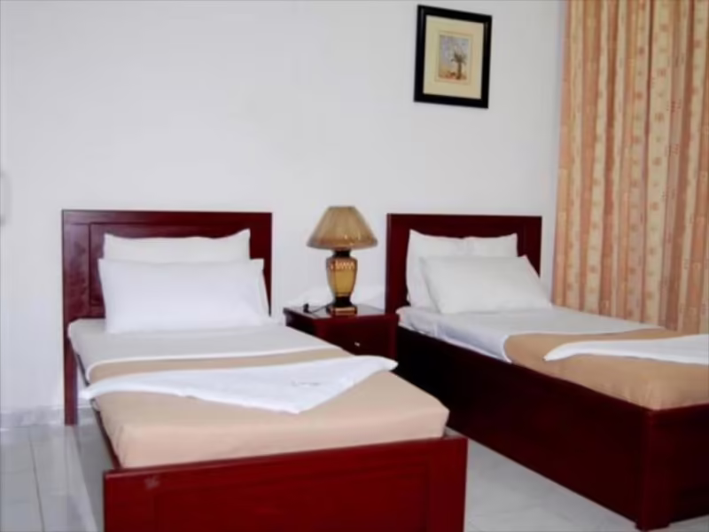 PAN EMIRATES HOTEL