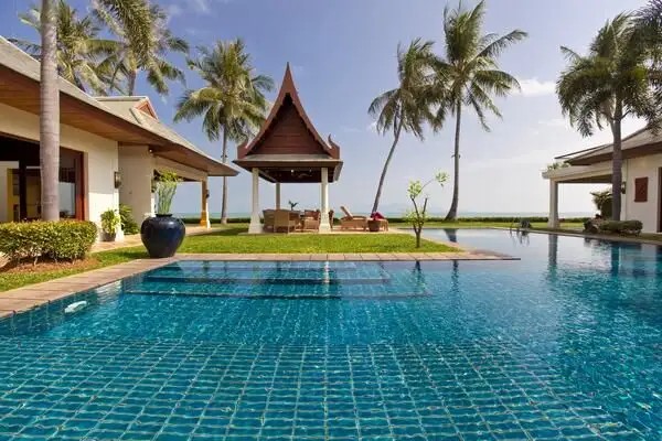 MISKAWAAN LUXURY BEACHFRONT VILLAS