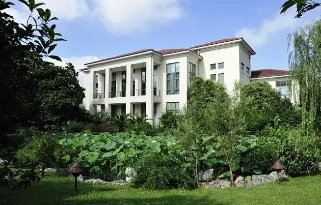 HONG QIAO STATE GUEST