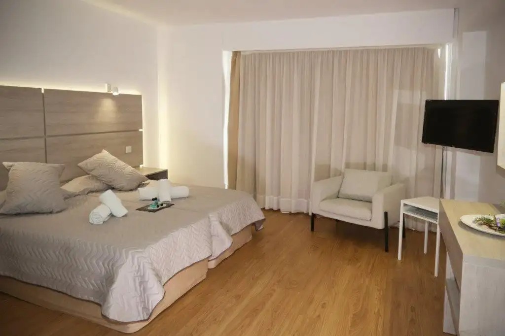 PIER BEACH HOTEL APARTMEN