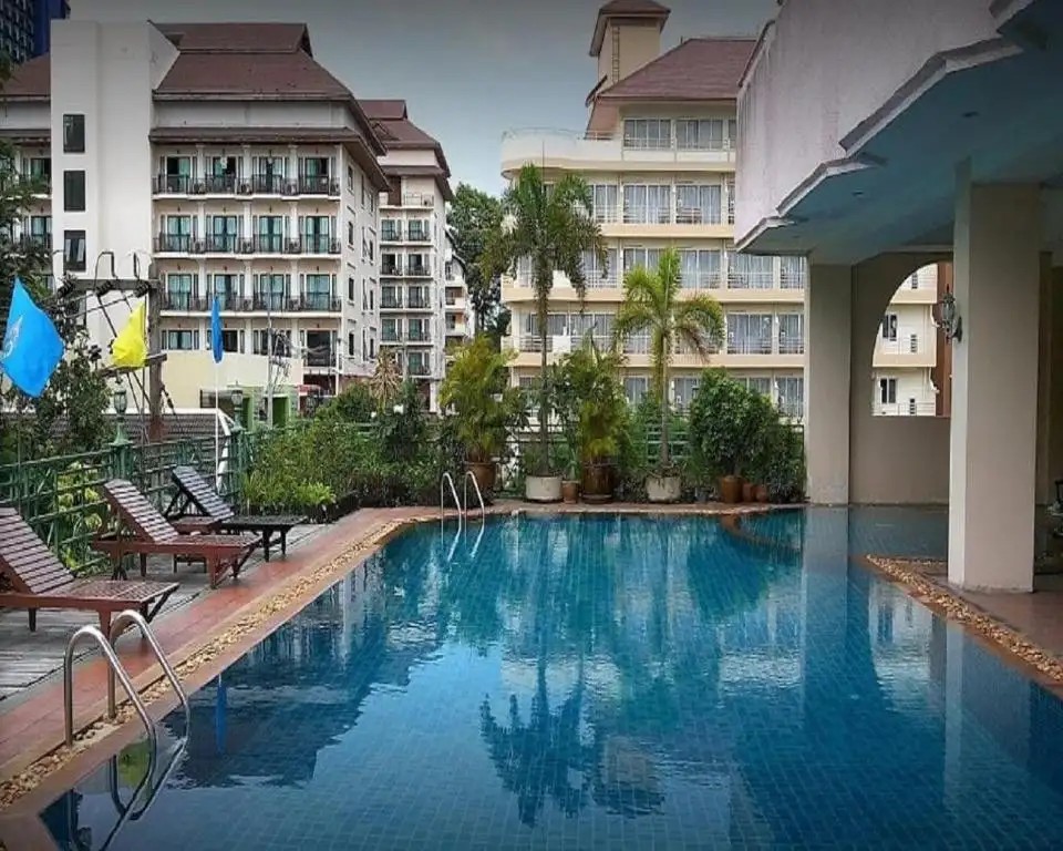 MIKE BEACH RESORT