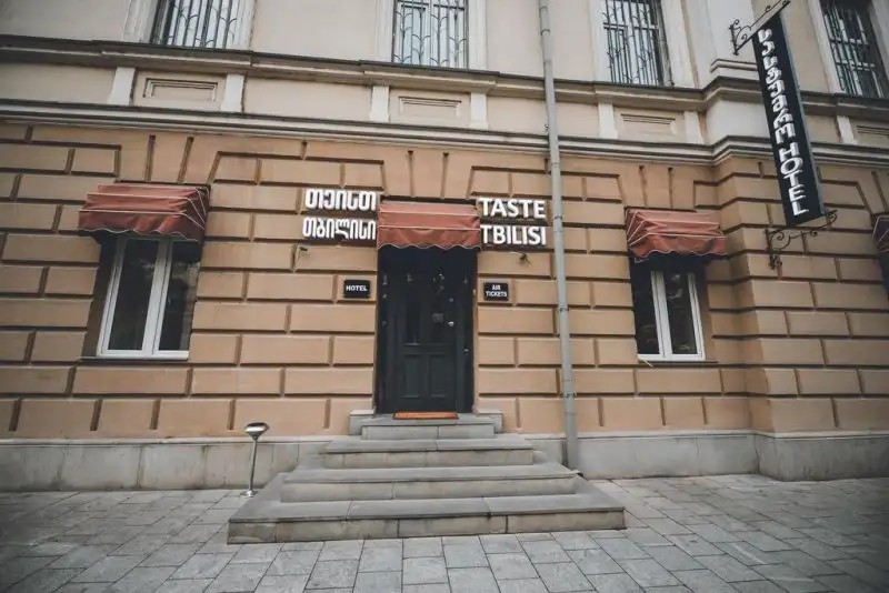 TASTE HOTEL