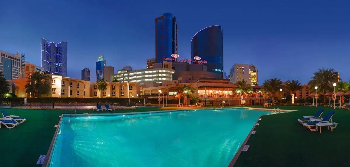 CROWNE PLAZA