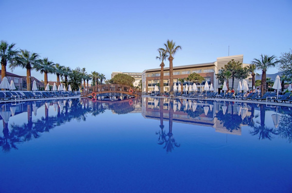 PALM WINGS KUSADASI BEACH RESORT