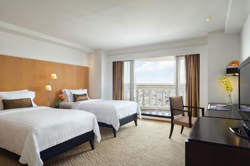 3 bedroom tower club suite