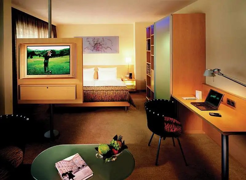 LE MERIDIEN PARKHOTEL