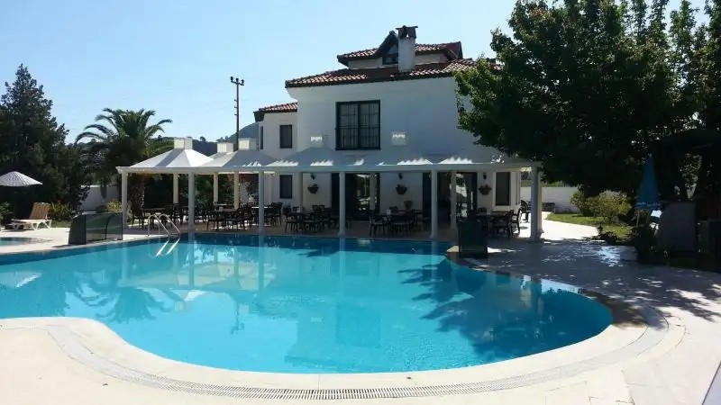 CLUB MEL HOLIDAY RESORT