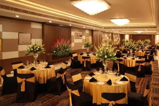 GOLDEN TULIP CHATTARPUR