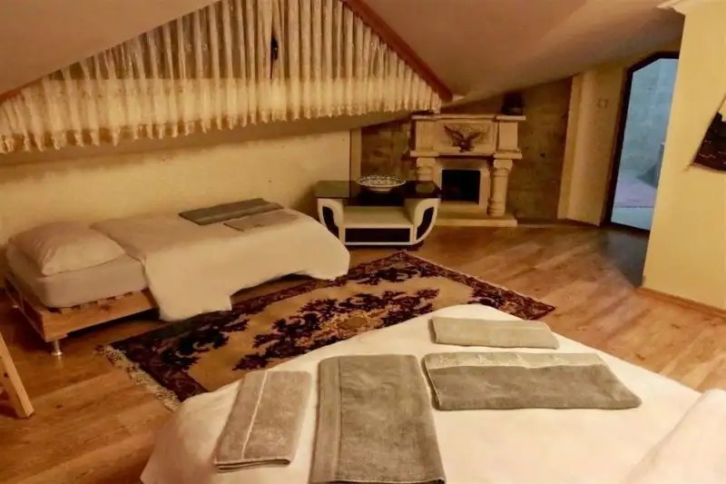 UCHISAR STONE HOUSE