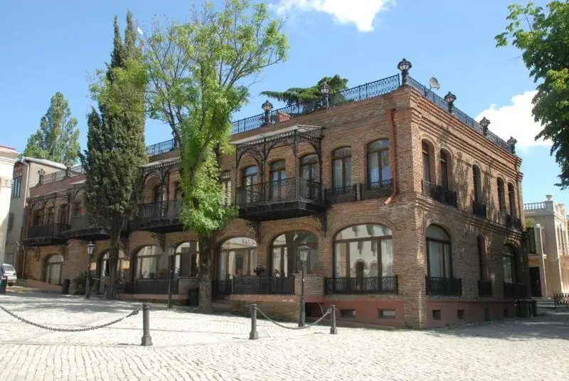 RCHEULI PIROSMANI