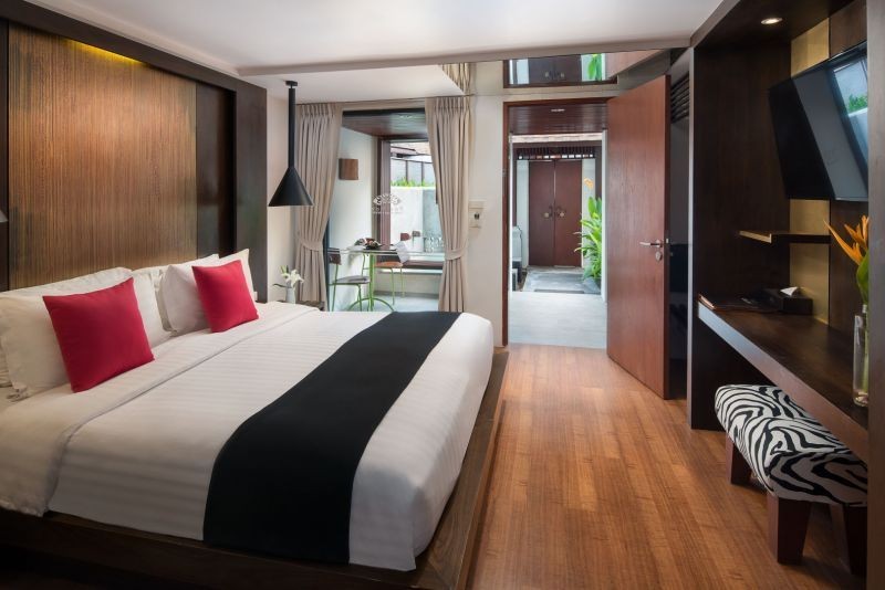 plunge pool suite