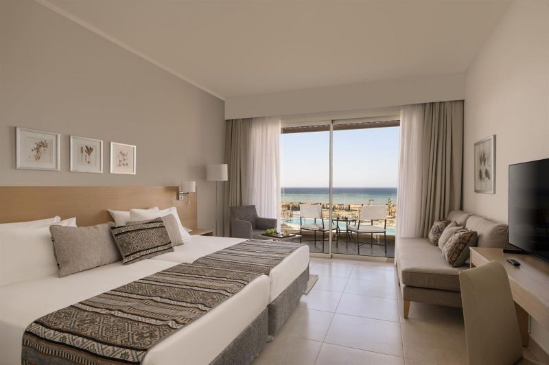 deluxe family sea view