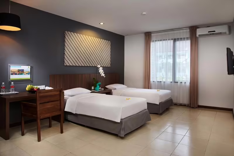 PRAJA HOTEL