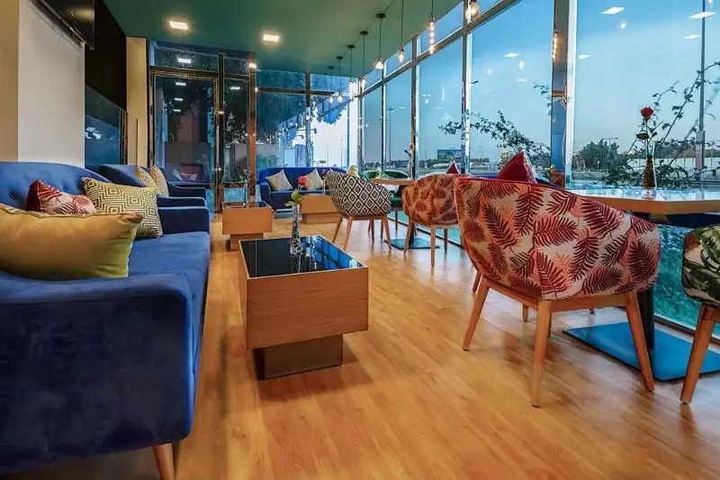 PHOENICIA TOWER HOTEL