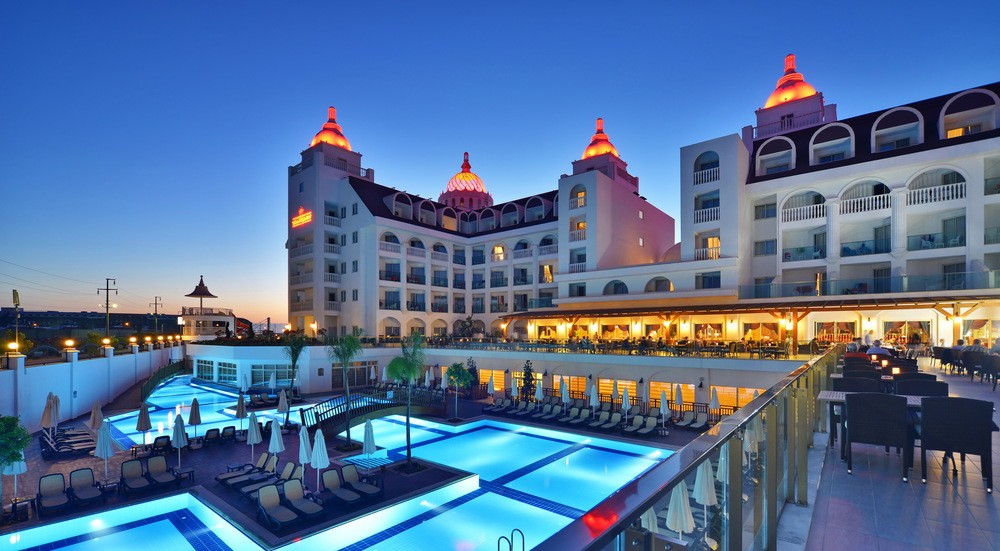 SIDE CROWN SERENITY HOTEL