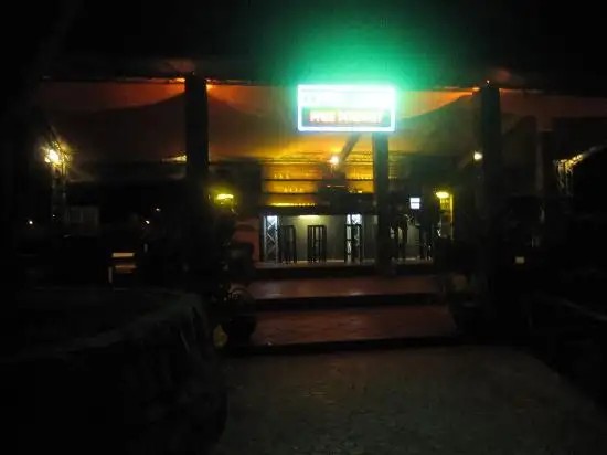 MOON RESORT