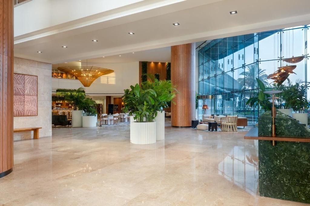 YAS PLAZA MANGROVES BY IHG (EX. RADISSON BLU YAS ISLAND ABU DHABI)