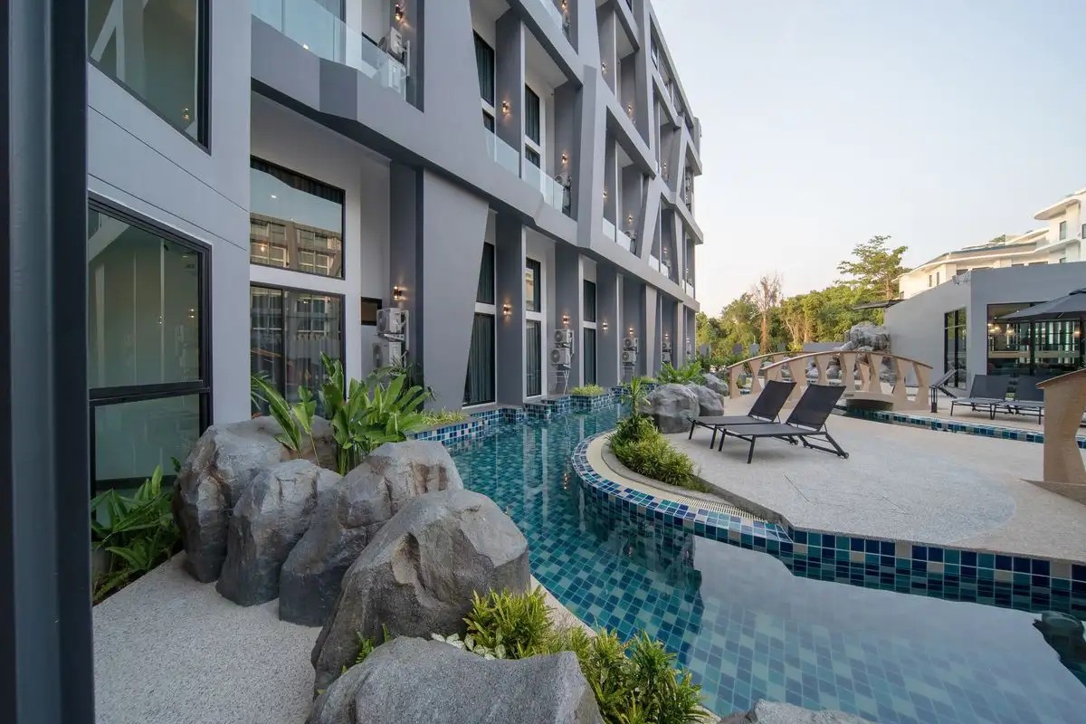 UTOPIA LOFT