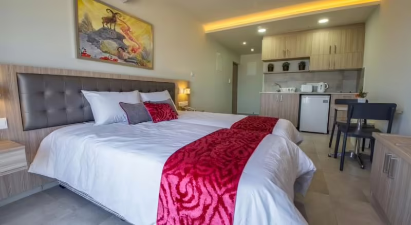 ZODIAC HOTEL APTS (EX. AUGUSTA HOTEL APT)