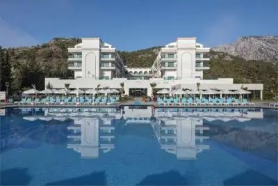 DOSINIA LUXURY RESORT