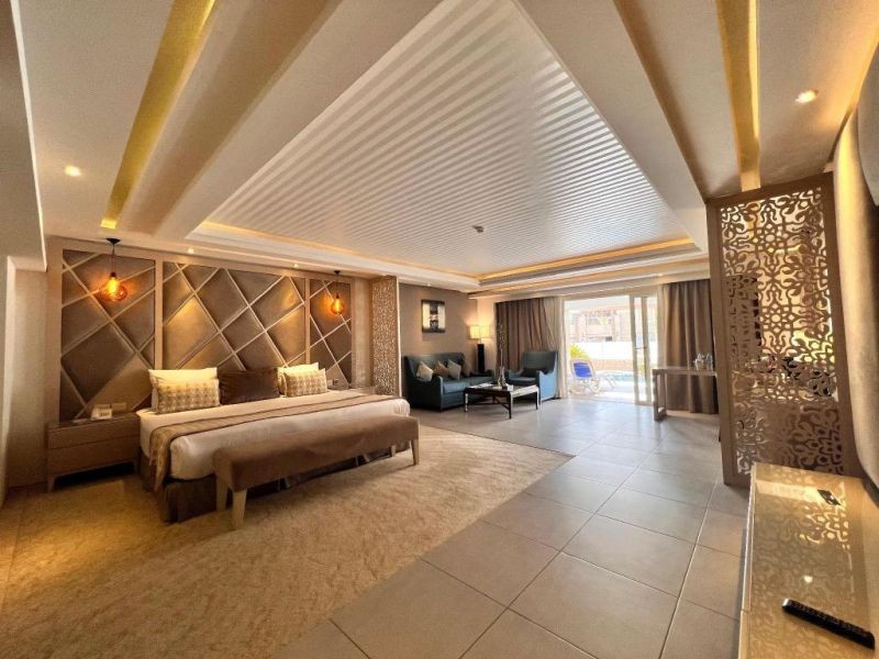 signature suite