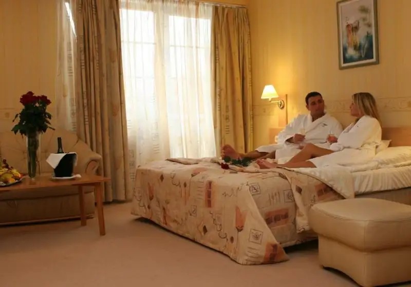 MENDAN MAGIC SPA (ex.DAMONA)