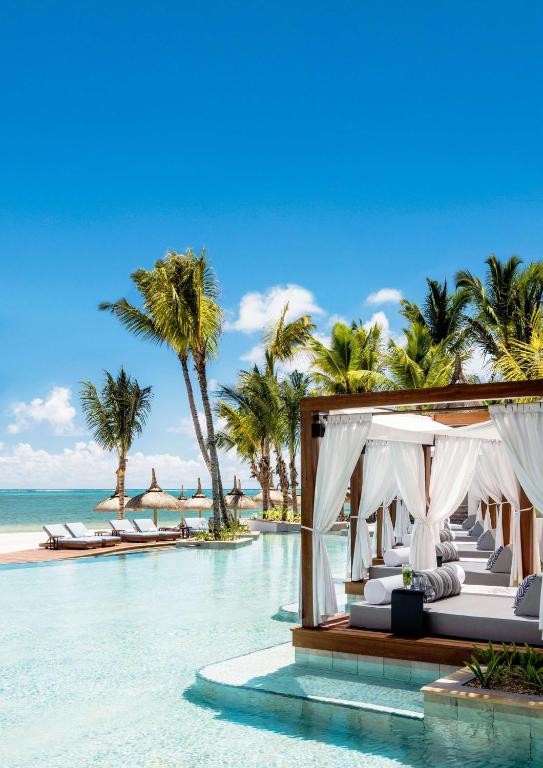 ONE & ONLY LE SAINT GERAN