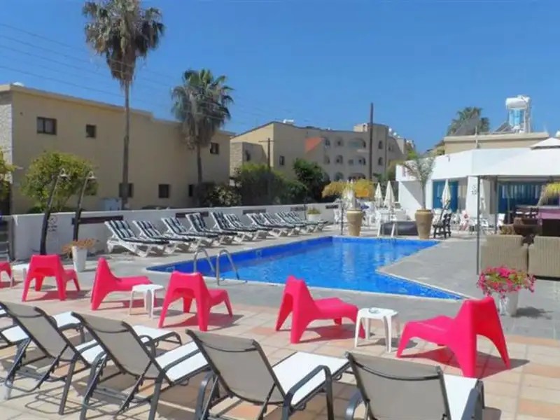 THE PALMS LIMASSOL APART