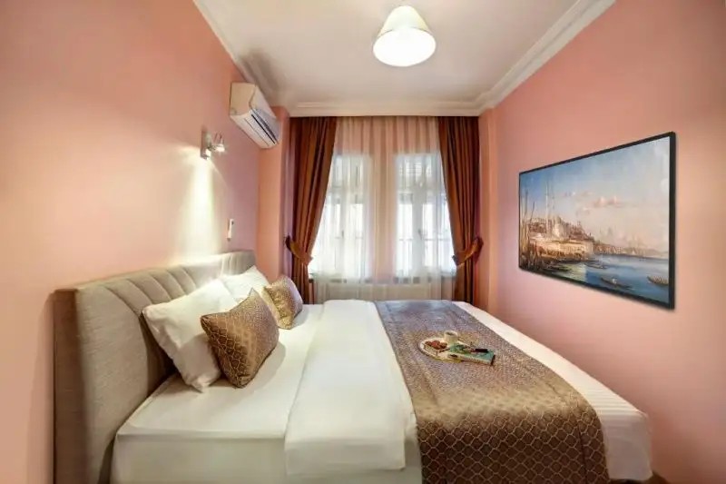 SEVEN ROSES APART HOTEL
