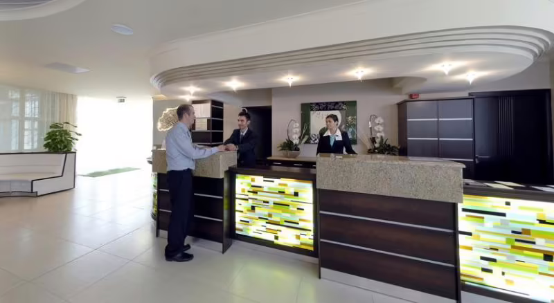 HUNGUEST HOTEL APOLLO (EX. APOLLO THERMAL HOTEL APART)