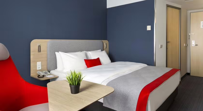 HOLIDAY INN EXPRESS BERLIN CITY CENTRE