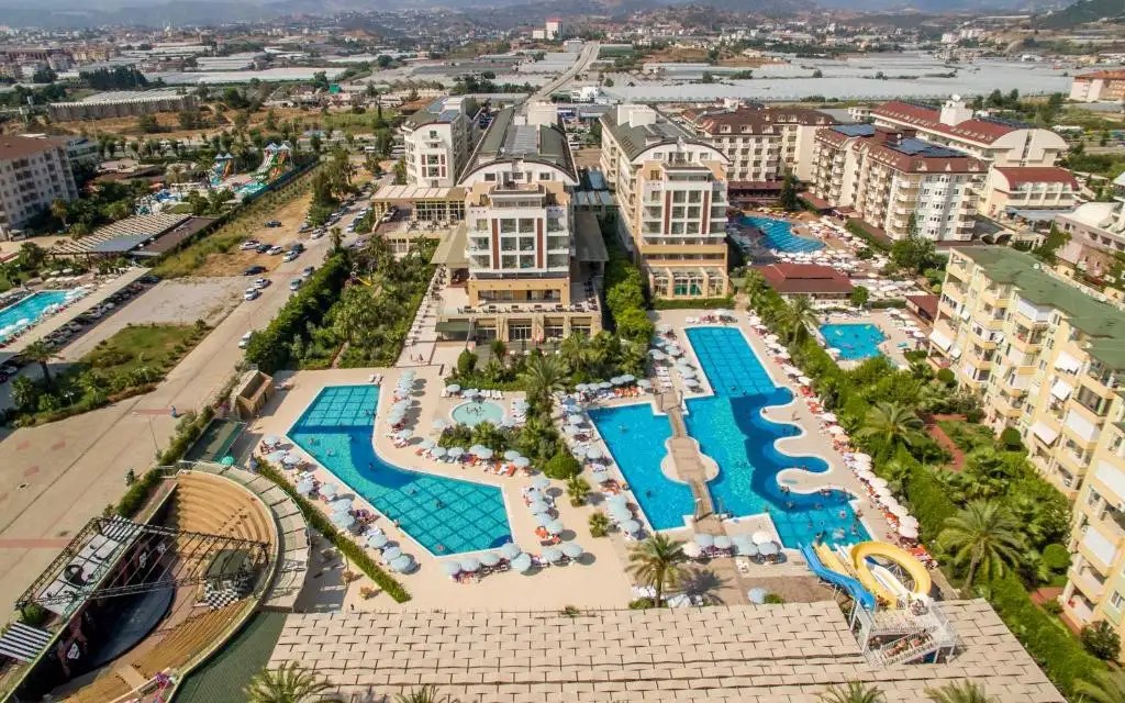 HEDEF RESORT HOTEL