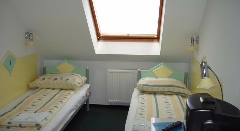 MARCO POLO TOP HOSTEL