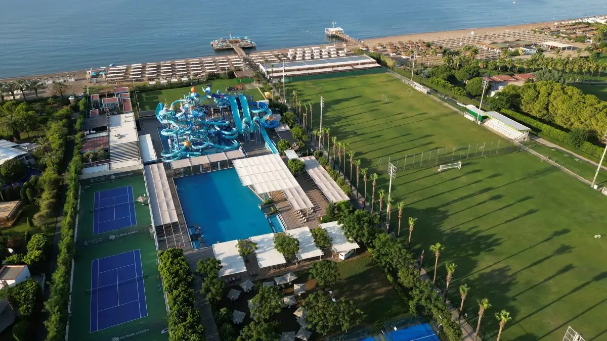 NIRVANA COSMOPOLITAN