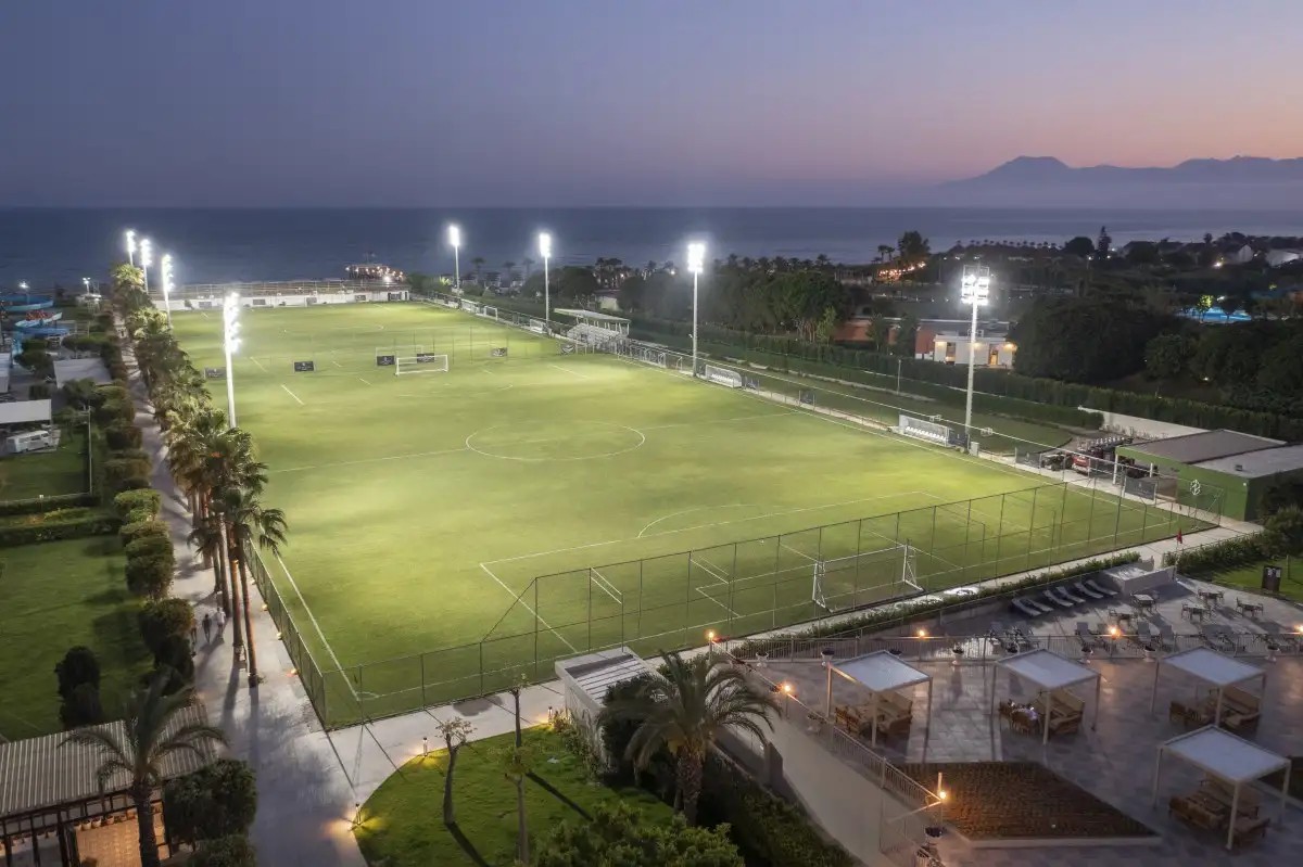 NIRVANA COSMOPOLITAN