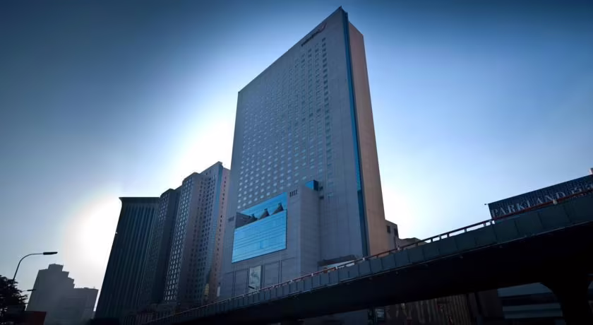 RUISHI HOTEL DALIAN (EX. SWISH HOTEL)