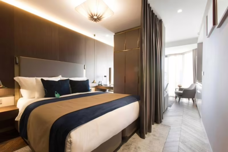 NOBLE22 SUITES
