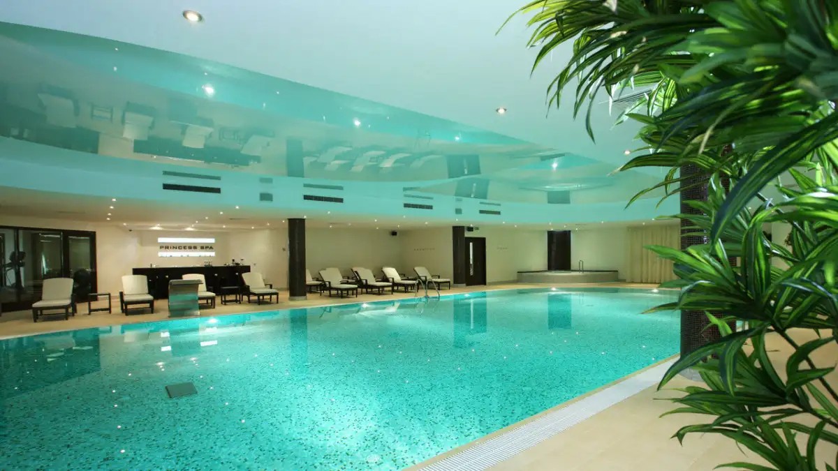 CROWNE PLAZA (КРАУН ПЛАЗА ОТЕЛЬ МИНСК)