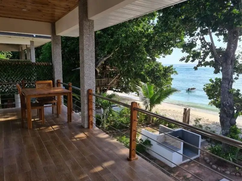 LA DIGUE LUXURY BEACH BUNGALOW