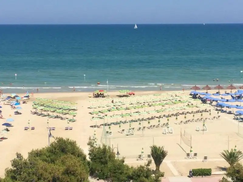 SMERALDO HOTEL GIULIANOVA