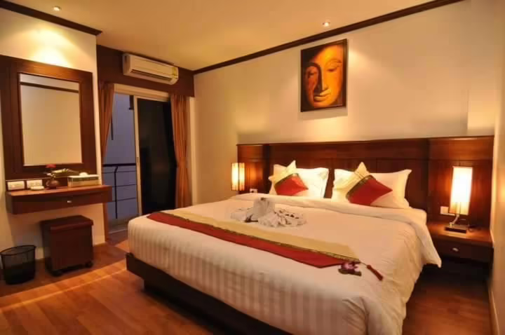 HEMINGWAYS HOTEL