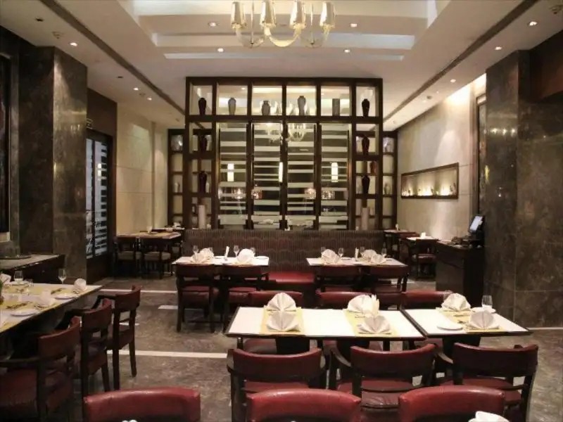 SK PREMIUM PARK HOTEL