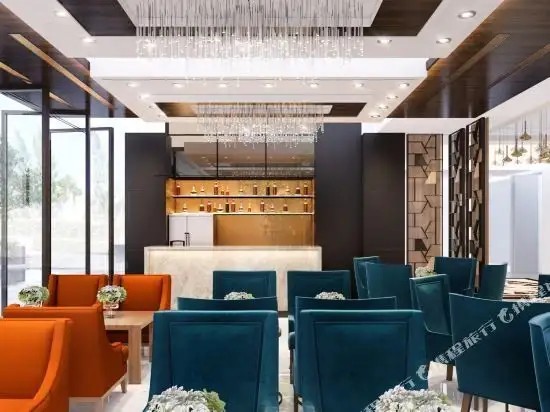 THE PROUD HOTEL PATTAYA